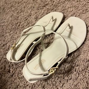 Micheal Kors kitten heels